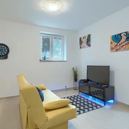 Mit Privatpool Fuer 14 Personen Ca 190 Qm In Liznjan, Istrien Suedkueste Von Istrien Holiday home *